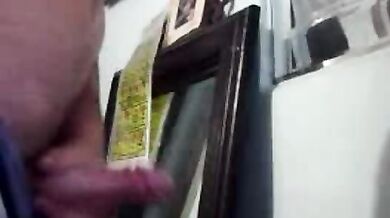 Teen gay con un grosso cazzo sborra in cam