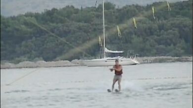 Scopata gay a tre nel mare della Liguria