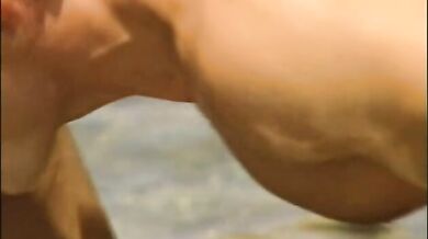 Scopata gay a tre nel mare della Liguria