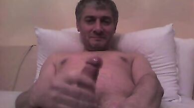 Gay maturo si masturba