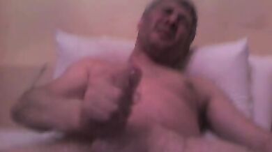 Gay maturo si masturba