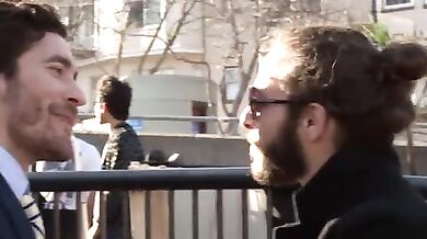 Gli piace un cazzo in culo