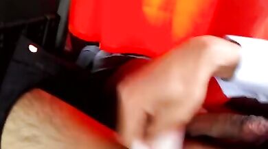 Si fa una sega in pullman