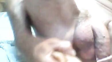 Palle ficcate dentro il culo