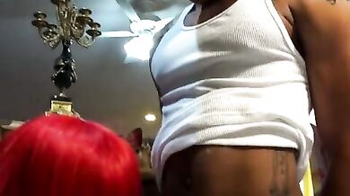 Ciccione travestito da donna inculata interrazziale