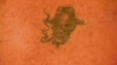 Nero arrapato sodomizzato a pecorina