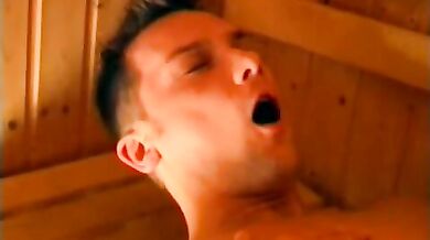 Coppia gay in sauna