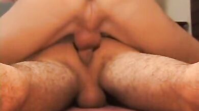 Giovane omosex biondo attivo