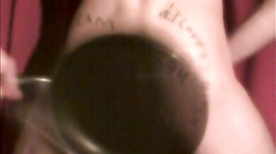 Self spanking in cam di ragazzo gay