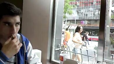 Sega gay in pubblico