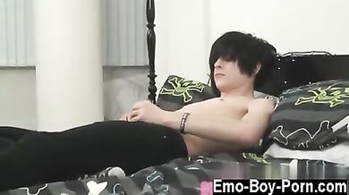 Masturbazione di giovane emo