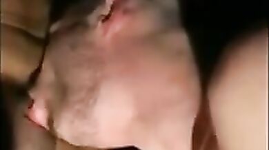 Cazzo enorme in bianco culetto gay