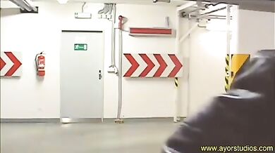 Un grosso pene gay da succhiare