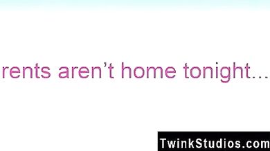 Twink vergini fanno sesso