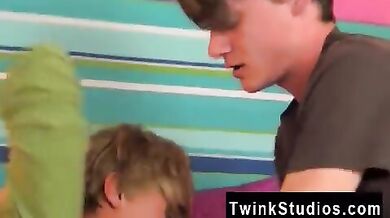 Twink vergini fanno sesso