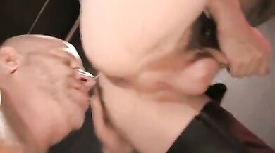 Soffocone a padre gay