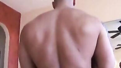 Video porno - coppia maschioni gay dotati