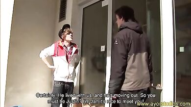 Studenti gay compagni di stanza si fottono