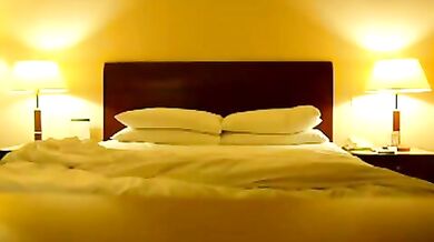 Giovane tailandese inculato da gay italiano