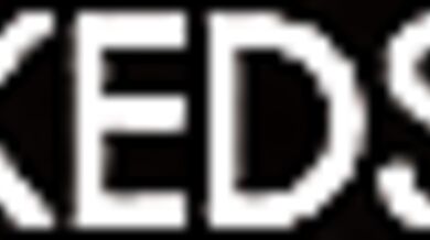 Coppie di ragazzi si trombano il culo