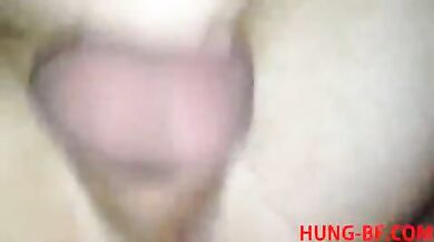 Gay si sega mentre l'amante lo incula