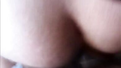 Inculato da un cazzo col condom