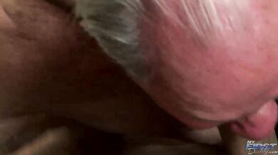 Bel nipotino di 18 anni dal grosso cazzo