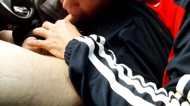 Sesso orale coppia gay vecchio/ragazzo