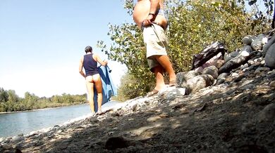 Vecchio gay grasso spompinato gode