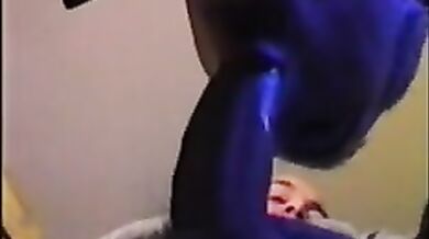 Pino si fa sborrare in bocca