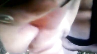 Spompino e vengo scopato nel boschetto