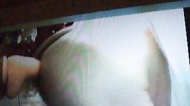 Frocio rotto in culo e dildo