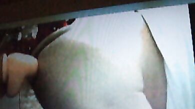 Frocio rotto in culo e dildo