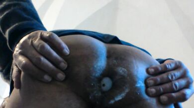 Visto com'è aperto il mio culo?