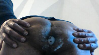 Visto com'è aperto il mio culo?