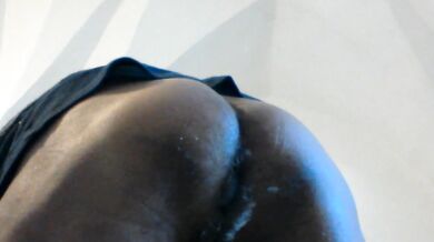 Visto com'è aperto il mio culo?