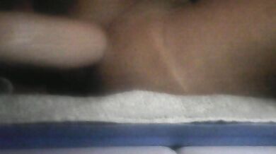 Mi scopo con un cazzo di gomma