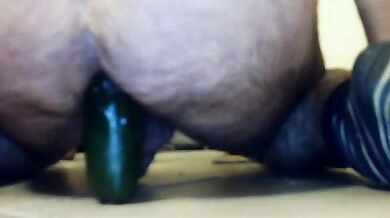 Io con un bel cetriolo