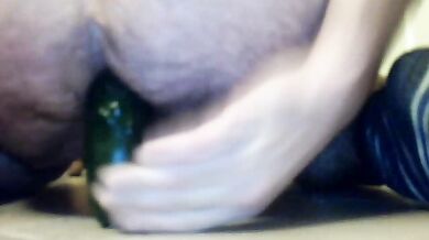 Io con un bel cetriolo