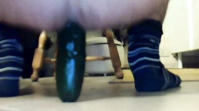 Io con un bel cetriolo