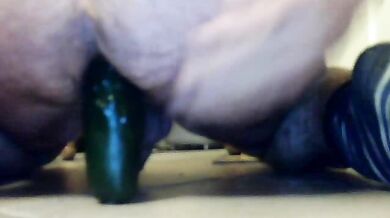 Io con un bel cetriolo