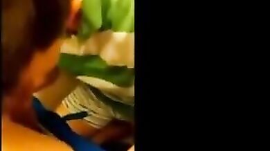 Sesso in bagno a scuola