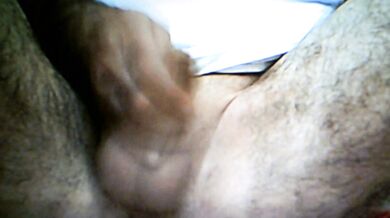 Ripreso mentre mi masturbo in cam