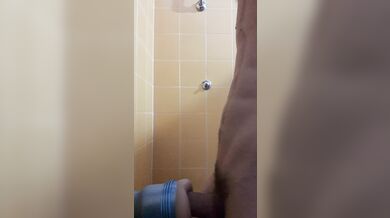 Sborrata nel flashlight