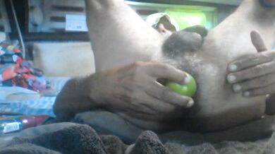 Intrattengo il mio culo 2