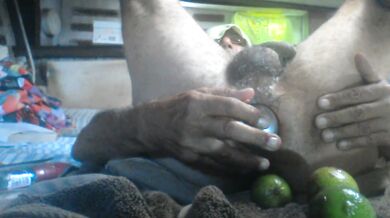 Intrattengo il mio culo 2