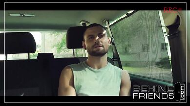 GRAN SCOPATA IN AUTO DI DUE BONAZZI DA PAURA