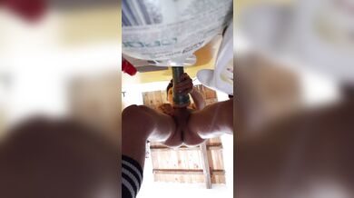 Ragazzo di 24 anni scopa un flashlight