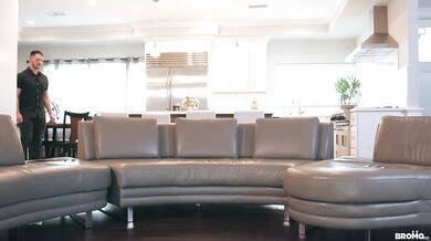 Giovane gay asiatico sditalinato e inculato