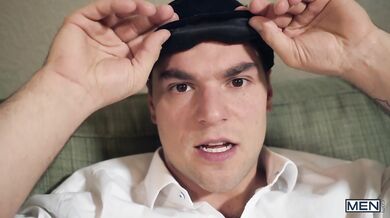 La moglie gli fa una sorpresa...un bel cazzo!